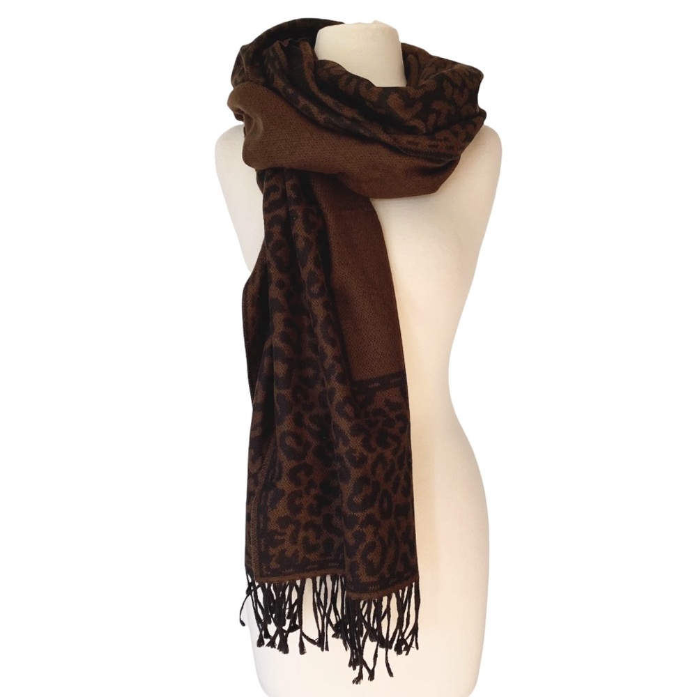Character club reversible leopard print shawl